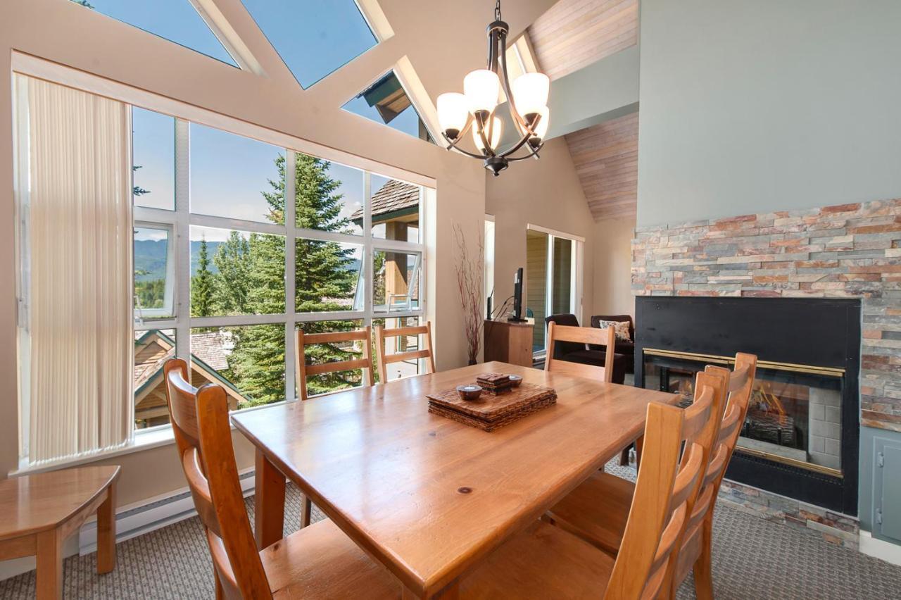 Snowbird Townhouses By Elevate Vacations Whistler Extérieur photo