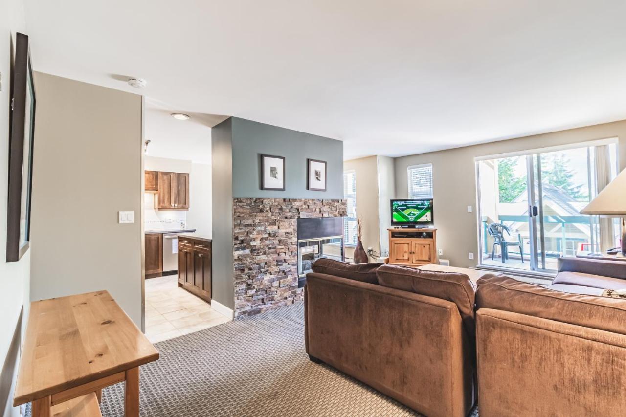 Snowbird Townhouses By Elevate Vacations Whistler Extérieur photo