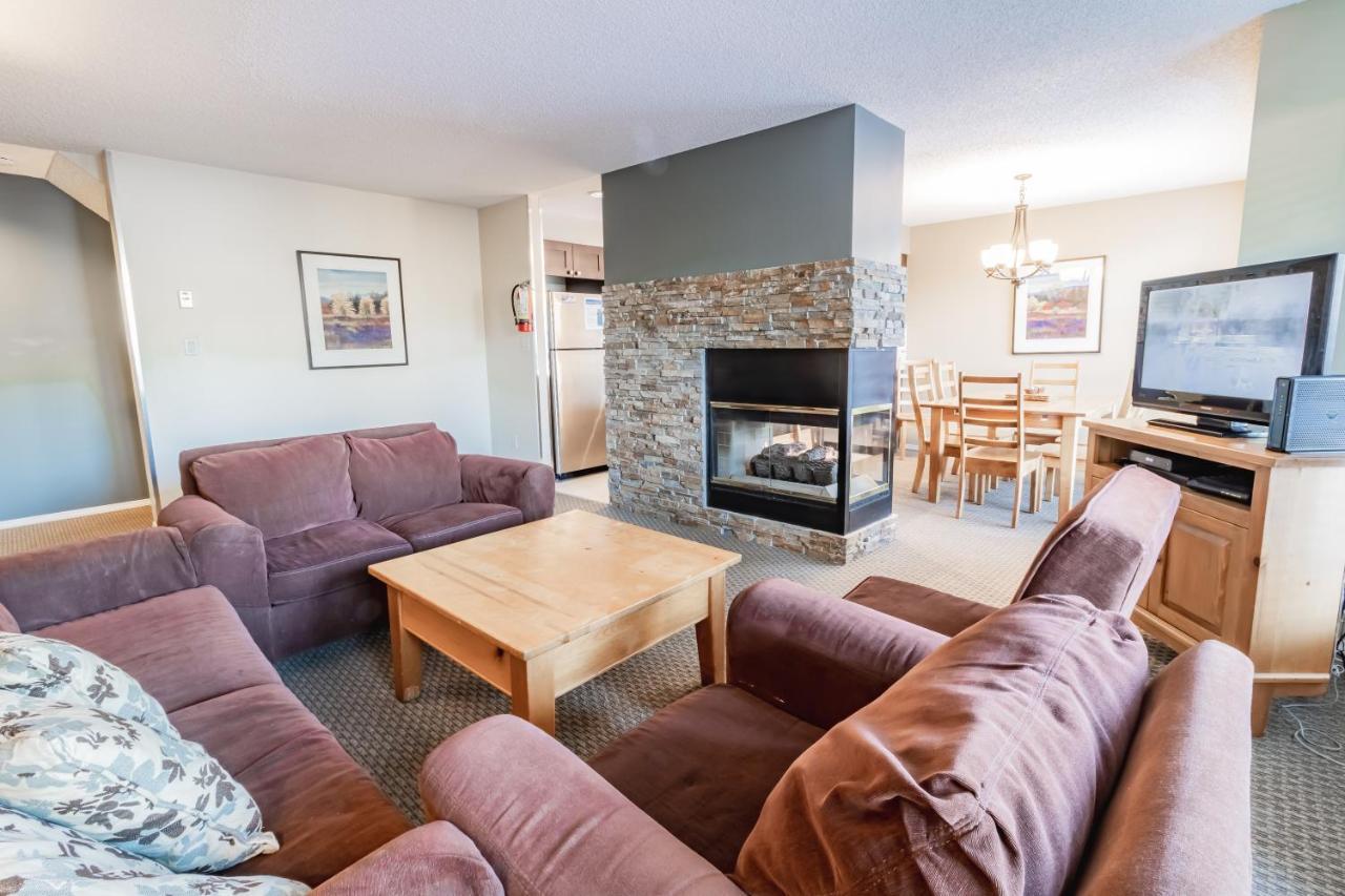 Snowbird Townhouses By Elevate Vacations Whistler Extérieur photo