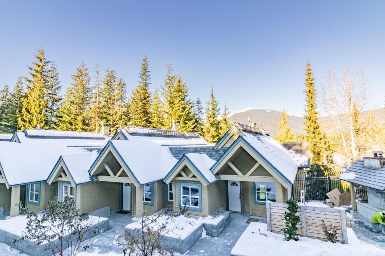 Snowbird Townhouses By Elevate Vacations Whistler Extérieur photo