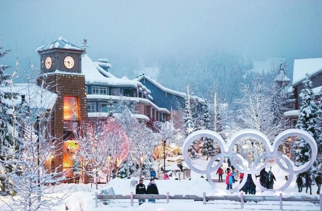 Snowbird Townhouses By Elevate Vacations Whistler Extérieur photo